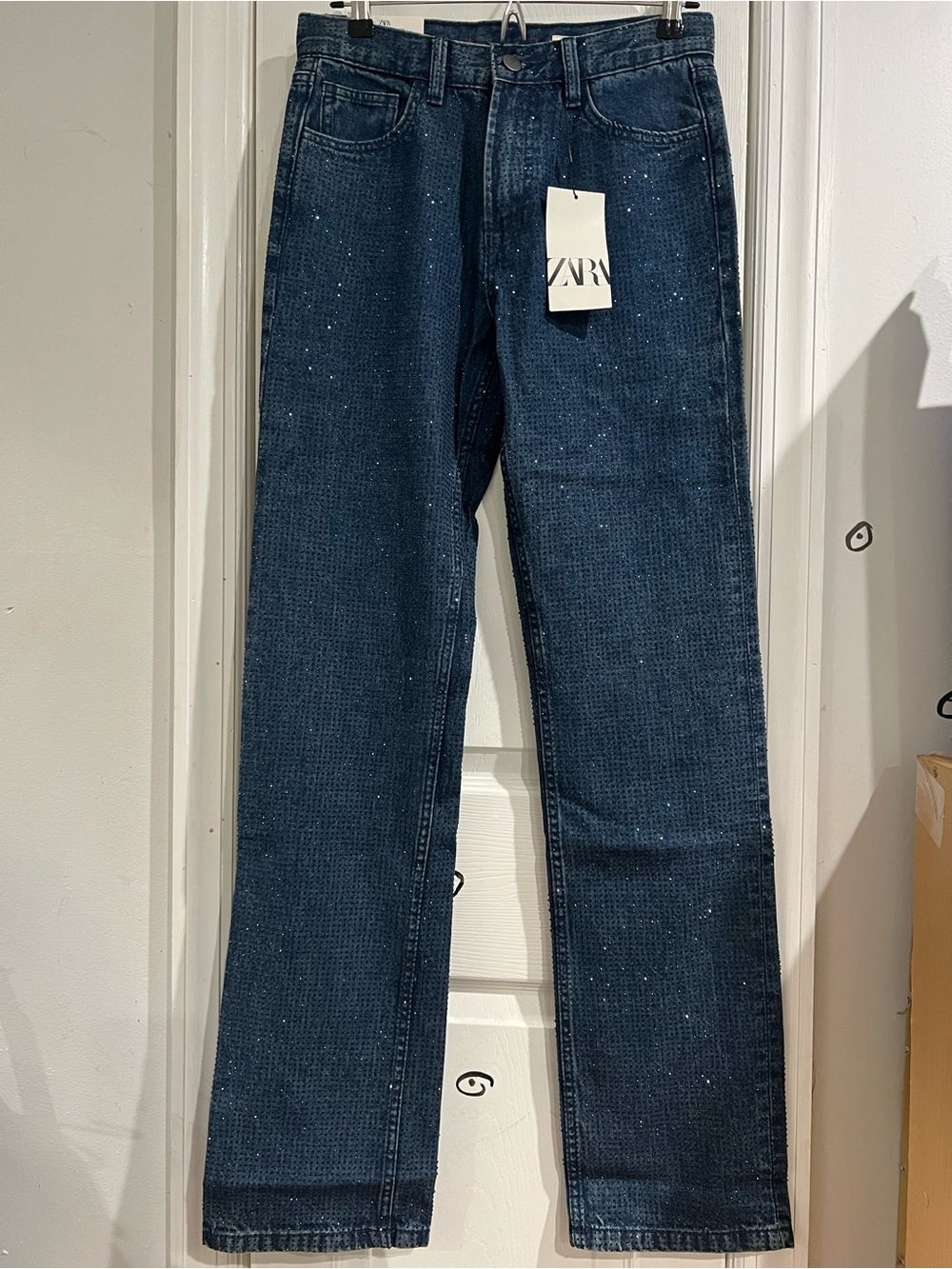 ZARA The high rise bootcut Jeans with rhinestones Detail